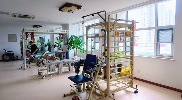图2_现代康复器械.jpg