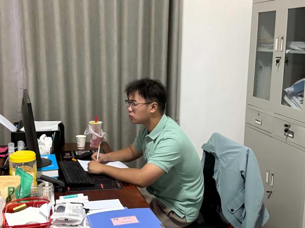思政访谈图片二.jpg